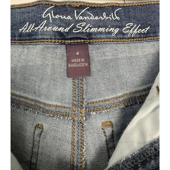 Gloria Vanderbilt Amanda Bermuda Blue Jean Shorts Size 4 NWT - Picture 2 of 9